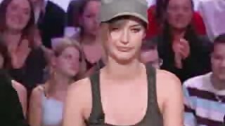 ორი უსუსური ქერათმია ...