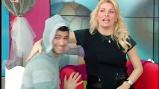მკერდი თეთრი ქალიშვი ...